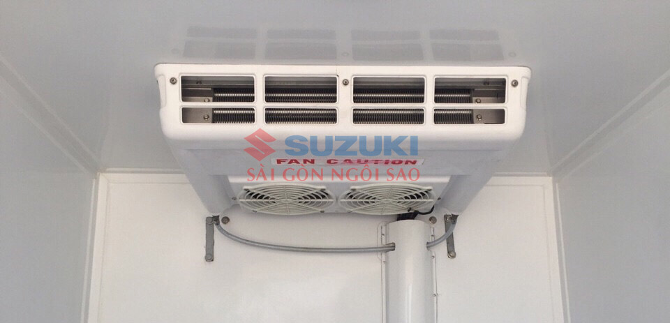 xe tải đông lạnh Suzuki 750kg