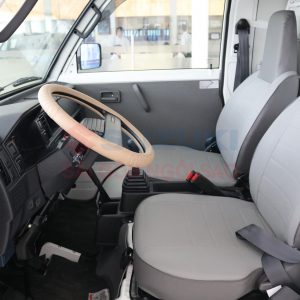 Suzuki Bind Van nội thất khoang lái